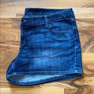 OLD NAVY Plus size jean shorts 24